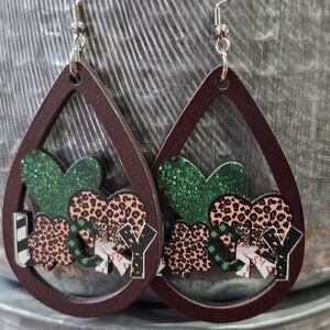 NWT ST. PATRICK'S DAY Earrings BROWN & Green